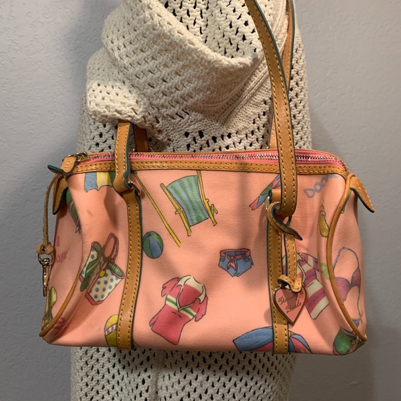 Dooney & Bourke Handbags - DOONEY & BOURKE Miami Beach shoulder purse